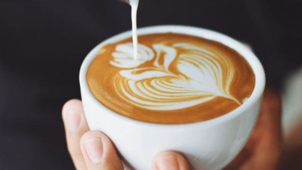 Tomar entre 3 y 5 tazas de café al día pueden disminuir la mortalidad en pacientes con cáncer de colon