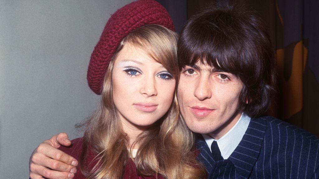 George Harrison y Pattie Boyd el día de su boda, en 1966. Paul fue el padrino.