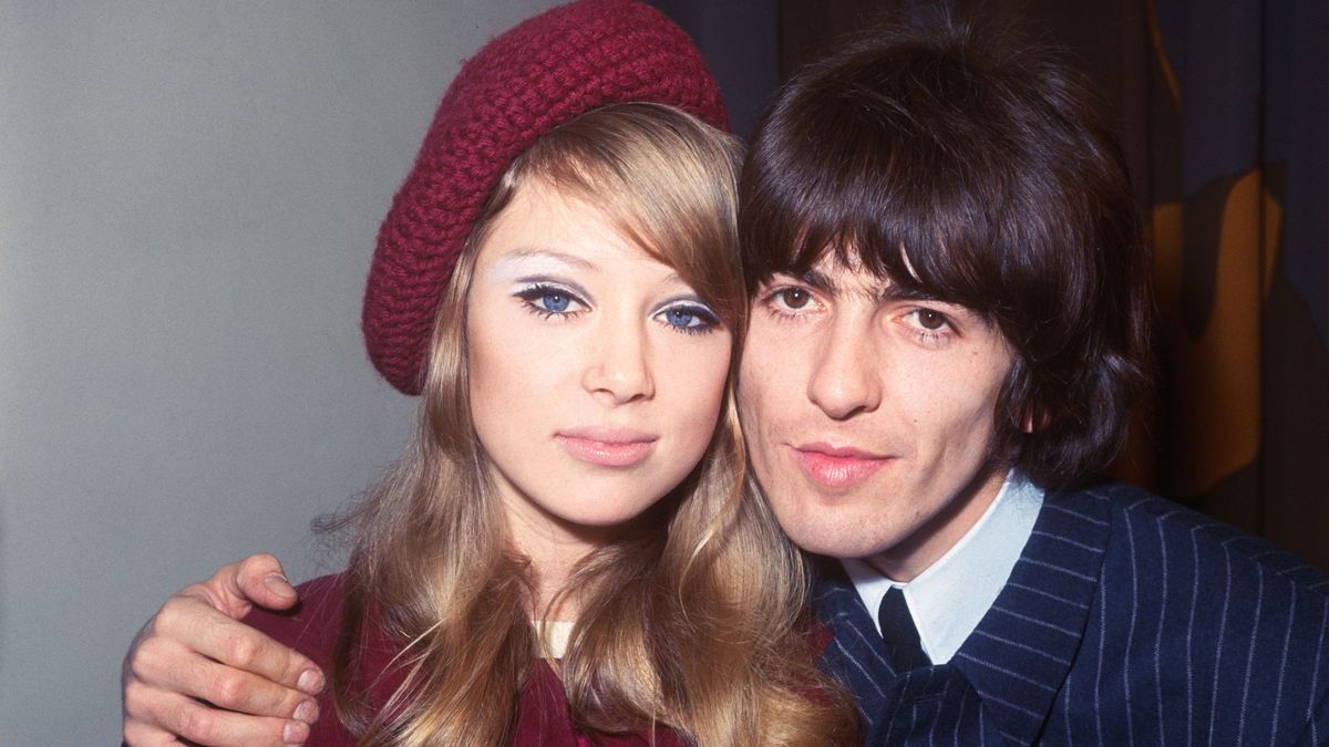 George Harrison y Pattie Boyd el día de su boda, en 1966. Paul fue el padrino.