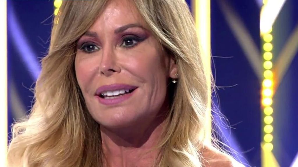 Lara Dibildos desmiente en directo cualquier tipo de relación sentimental con Conde-Pumpido: "No vamos a volver"