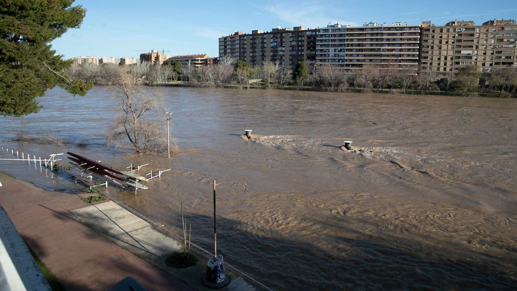 La punta de la crecida del Ebro llega a Zaragoza: se cumplen las previsiones