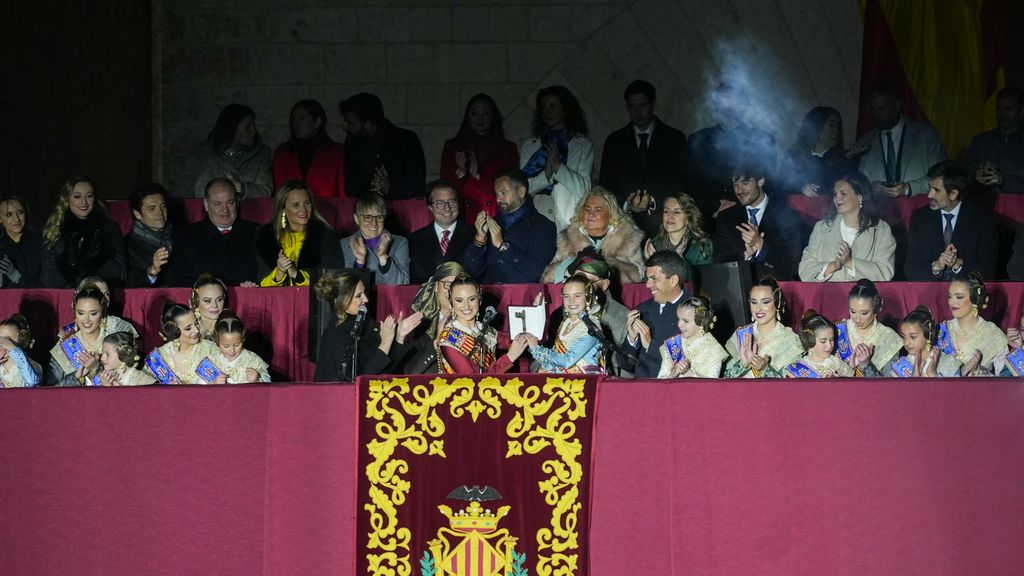 Catalá aplaude el discurso "maravilloso" de la fallera mayor en la 'Crida': "Se ha levantado como una valiente"