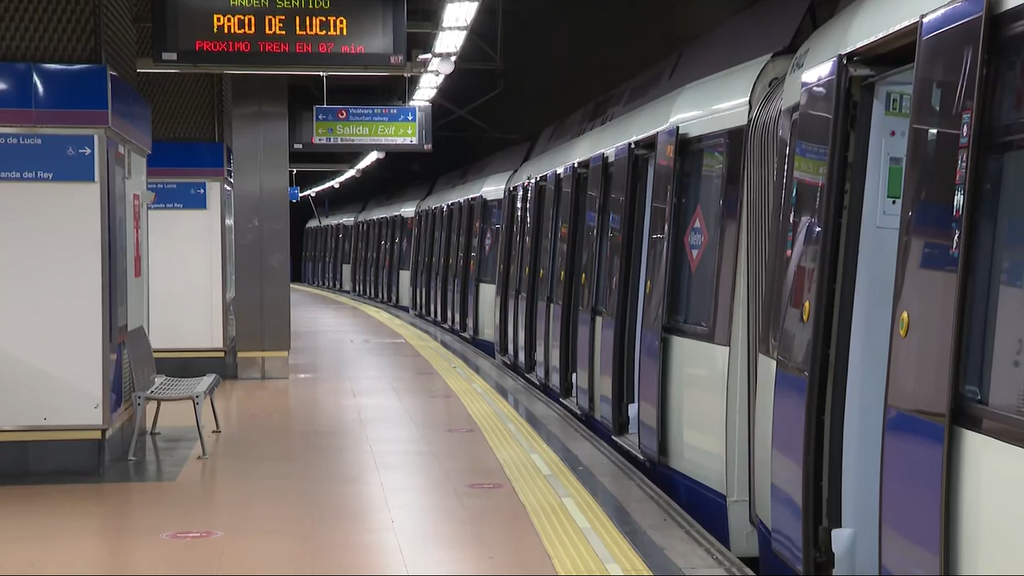 El joven arrollado en el metro de Madrid falleció al instante: "Los policías quedaron consternados"