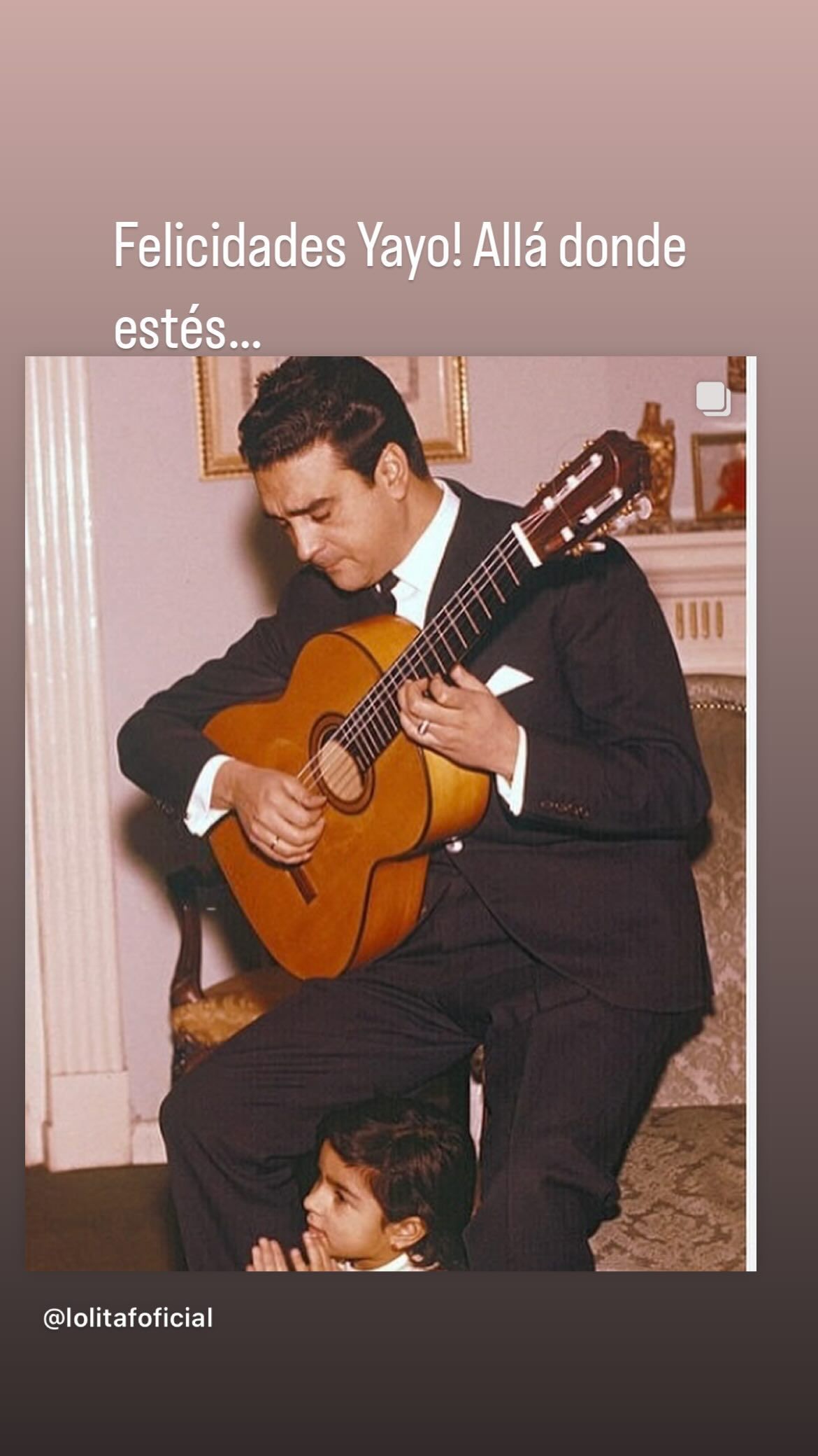 La dedicatoria de Elena Furiase a su abuelo materno, El Pescaílla