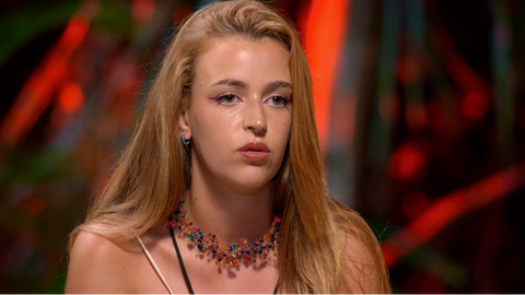 Adri se queda roto con la decisión de Mariona en la hoguera final de