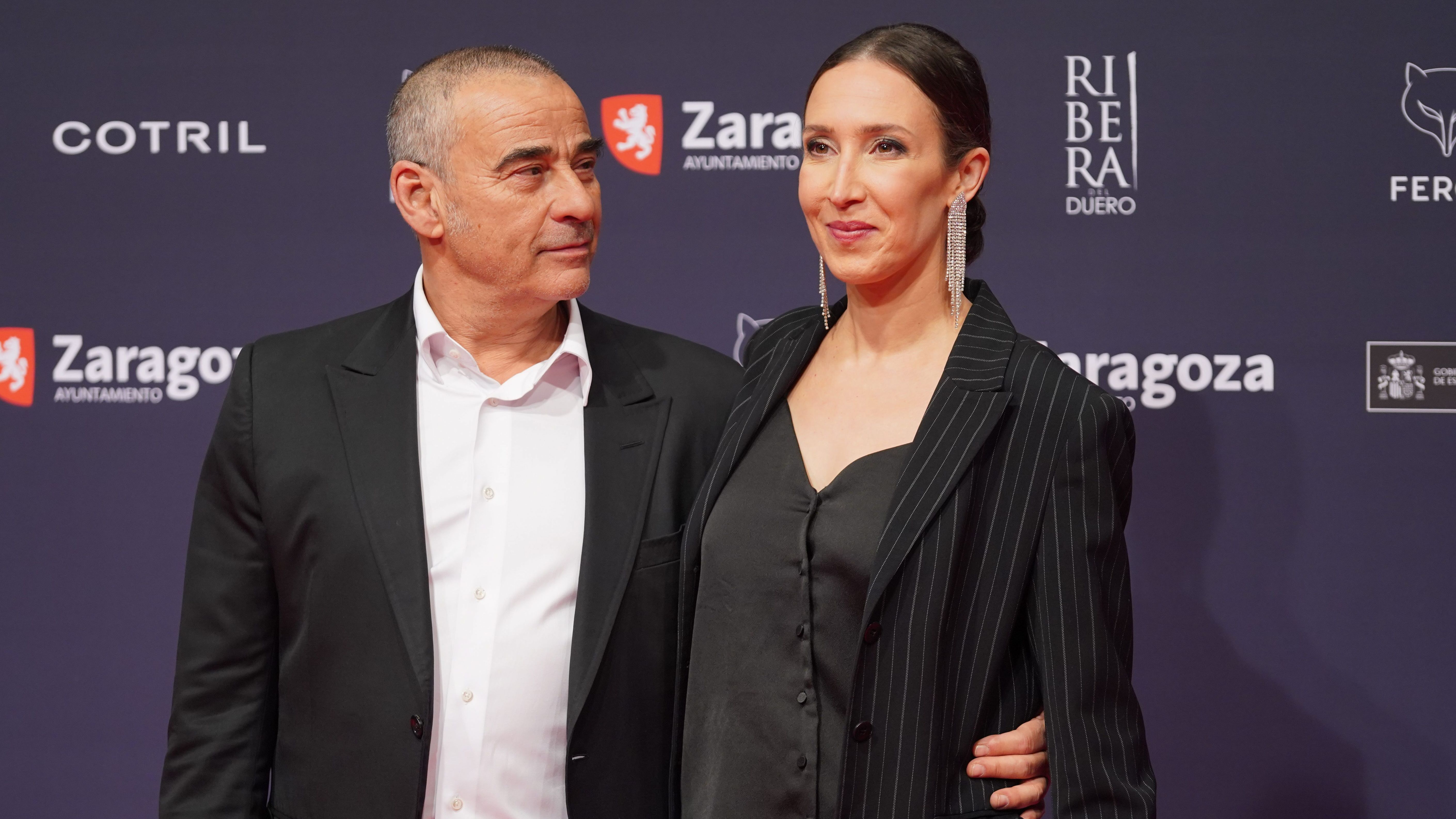 Eduard Fernández y su pareja actual, la actriz Ainhoa Aldanondo