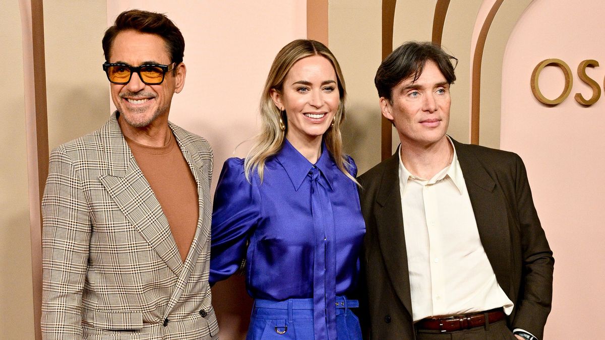 Robert Downey Jr., Emily Blunt y Cillian Murphy en el almuerzo de nominados de los Oscar