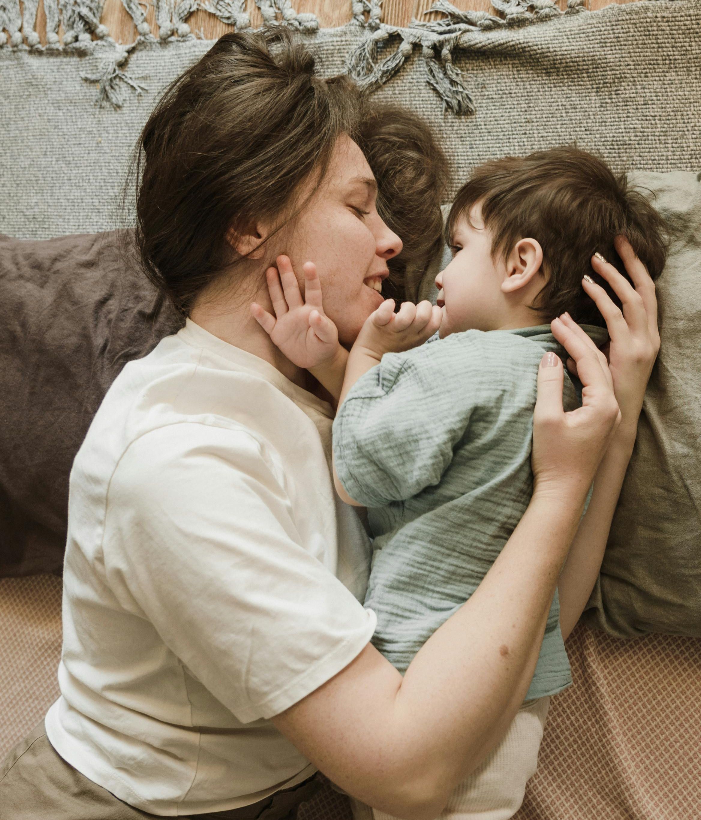 Las madres solteras tienen una deducción extra en la declaración de la renta. FUENTE: Pexels