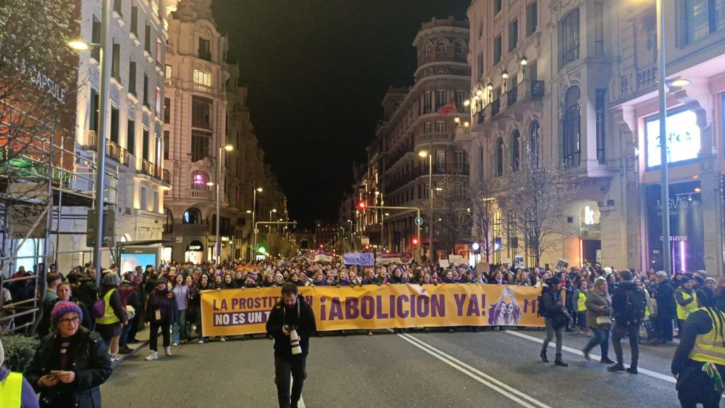 El Movimiento Feminista de Madrid clama el 8M contra la prostitución y la "Ley Trans. Misoginia y capital"