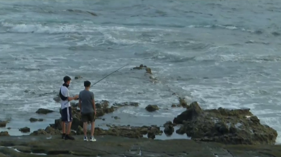 Búsqueda de los dos menores que podrían haber caído al mar en Las Palmas de Gran Canaria
