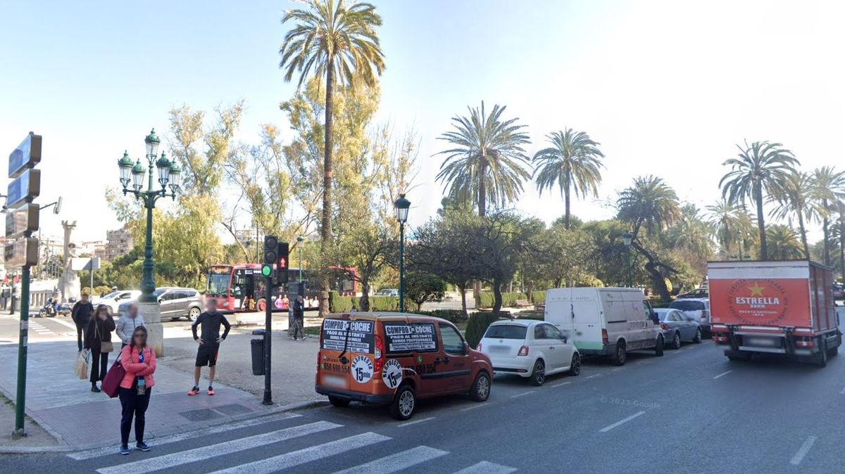 Avenida Jacinto Benavente en Valencia capital