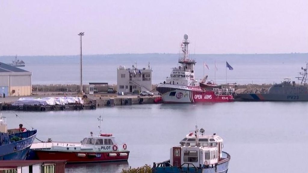 El barco de Open Arms con ayuda para Gaza, a la espera del momento adecuado para zarpar