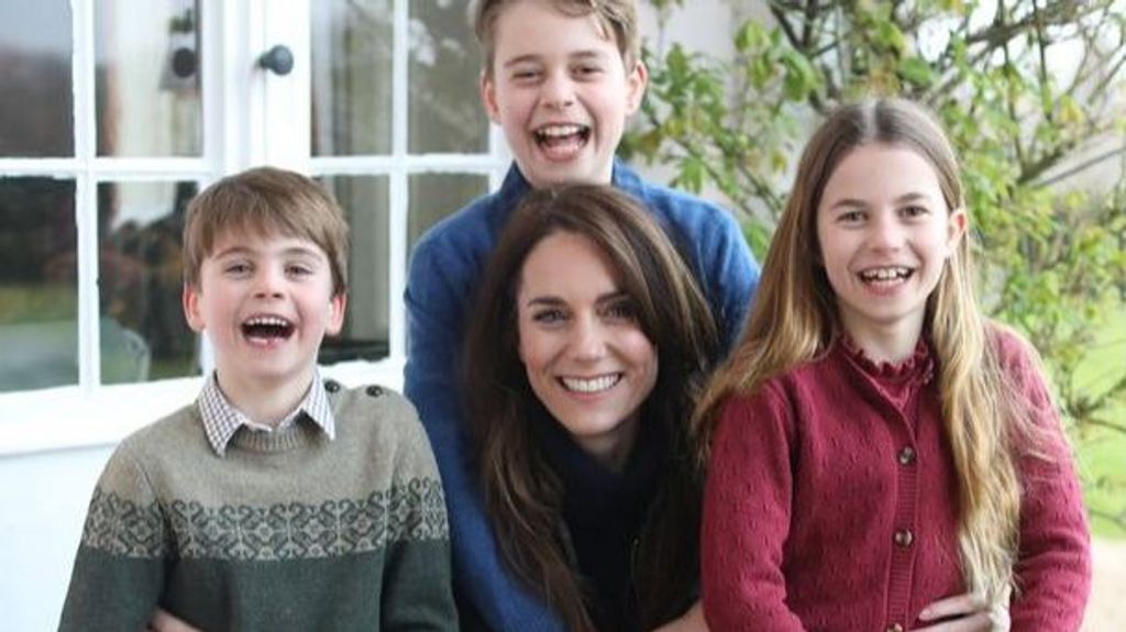 Kate Middleton acaba con las especulaciones sobre su estado de salud con una fotografía junto a sus hijos