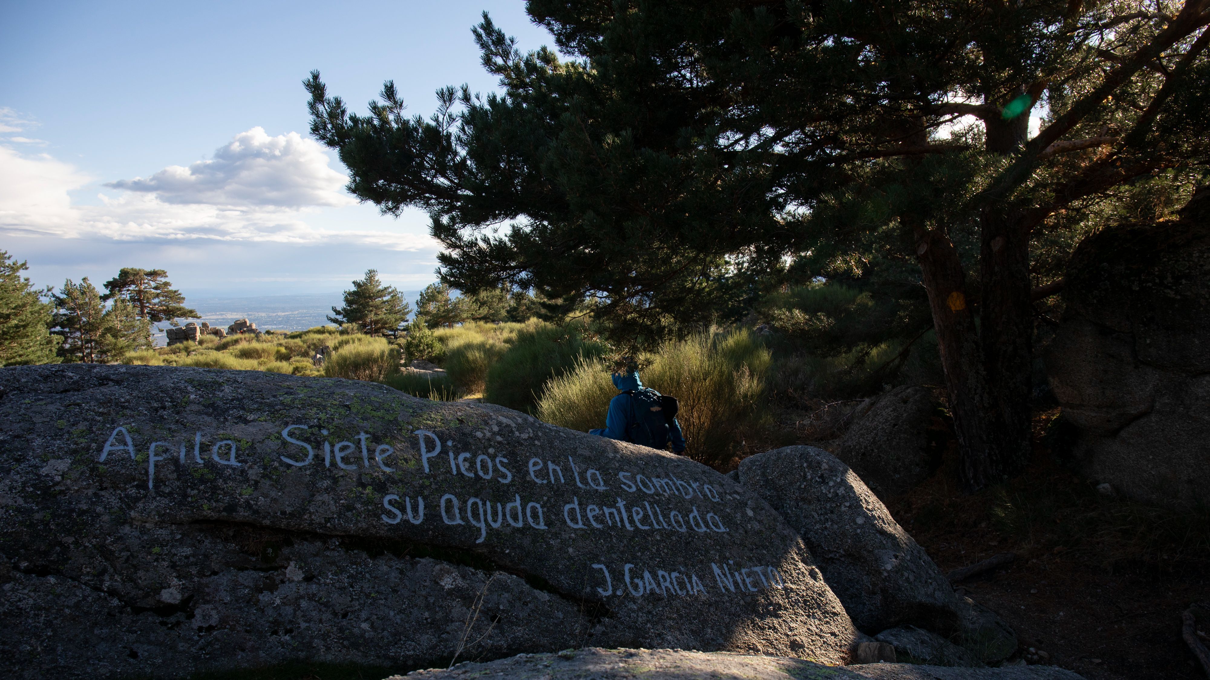 EuropaPress 3986040 cita jose garcia nieto ruta miradores poetas cercedilla octubre 2021