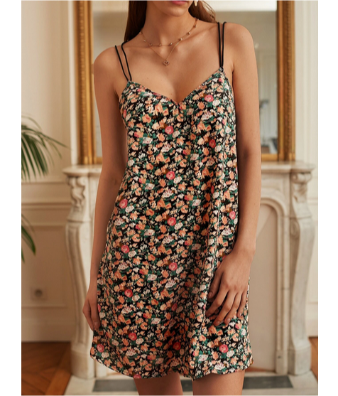 Screenshot 2024 03 11 at 19 51 09 SHEIN Frenchy Vestido de tirantes con estampado floral de espalda abierta con tira cruzada Mode de Mujer SHEIN España