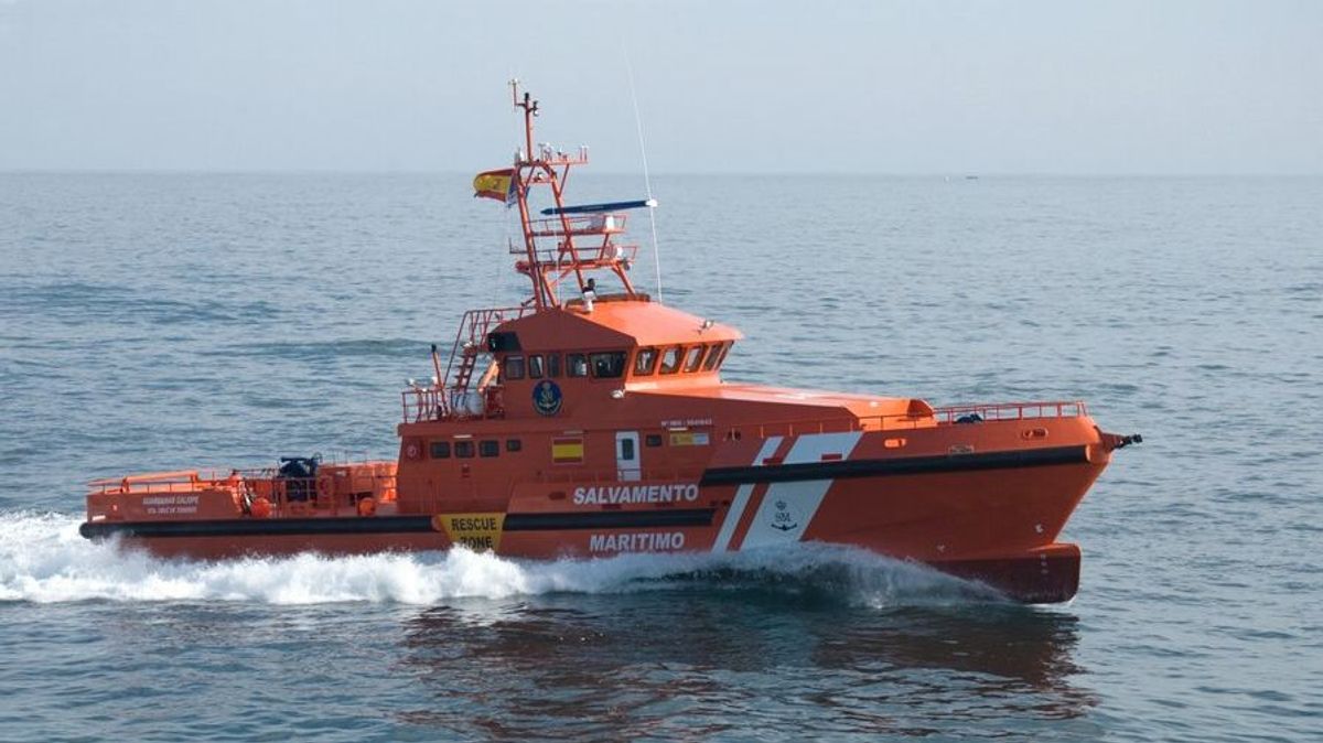Salvamento Marítimo rescata una patera con 40 personas a bordo al sur de Gran Canaria