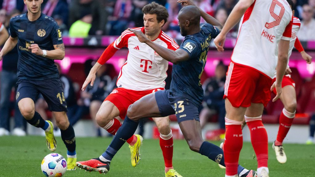 Un árbitro de la Bundesliga salva la vida a Josuha Guilavogui, exjugador del Atlético de Madrid, tras un brutal choque