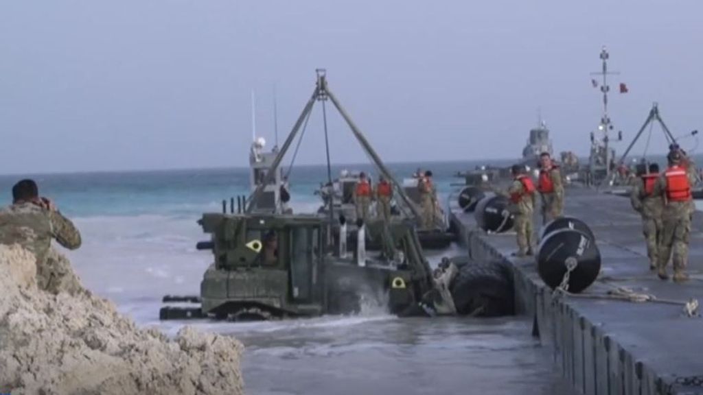 La ayuda a Gaza llegará por mar, con discreción y gracias a la construcción exprés de un espigón