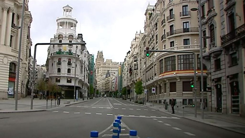 La Gran Vía de Madrid en pleno estado de alarma
