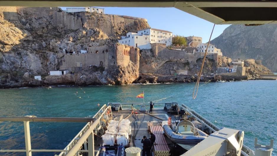 Barco abastecimineto. Ministerio de Defensa