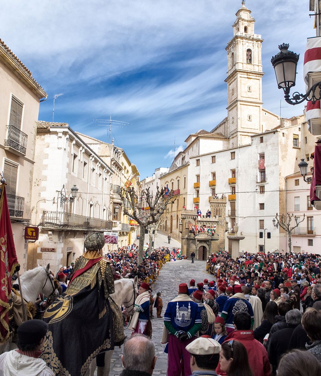 Procesión en el barrio de la Villa, en Bocairente.