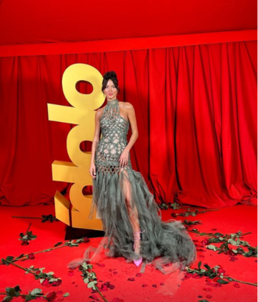 Tania Medina, de 'La isla de las tentaciones', en los Premios Ídolo