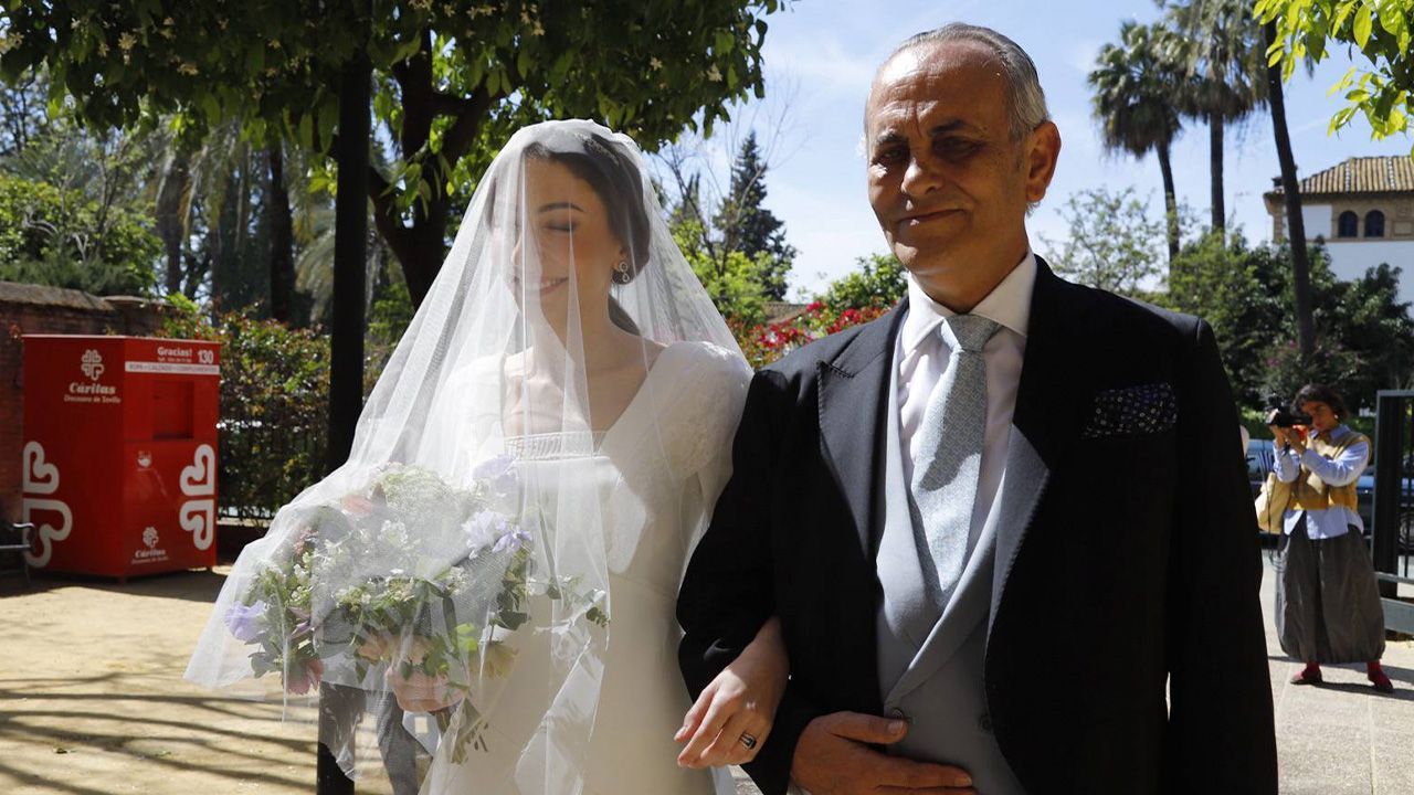 Alejandra García Insa y su padrino