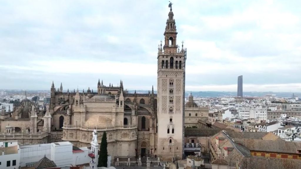 Terminan tras siete años las obras del exterior de la Giralda