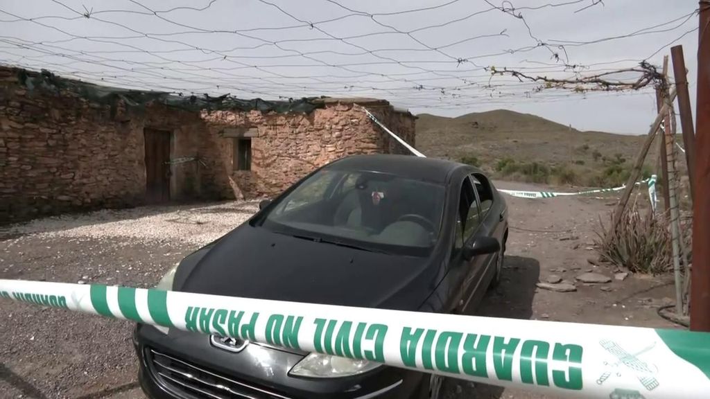 El juzgado autorizó tras una denuncia de maltrato las visitas de fin de semana para el padre de las niñas asesinadas en Almería