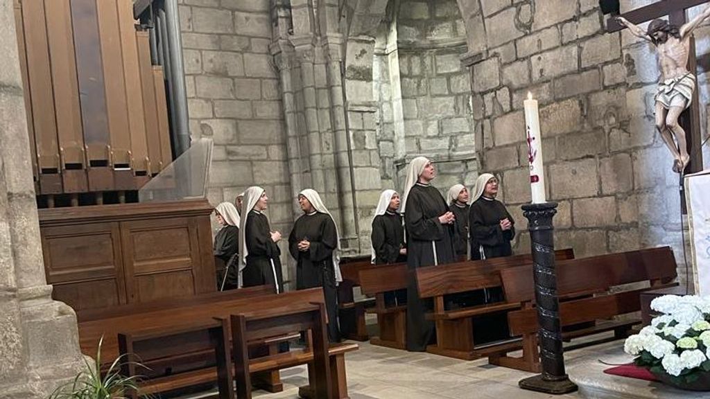Las Hermanas Peregrinas tomaron el relevo de los antiguos inquilinos del santuario, los monjes Benedictinos