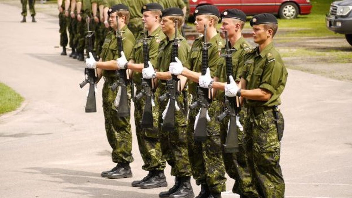 Dinamarca incorpora a las mujeres al servicio militar obligatorio