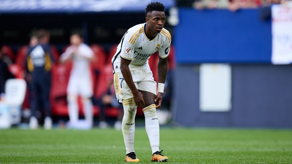 El Real Madrid denuncia al árbitro Martínez Munuera por "omitir" en el acta los "graves insultos" a Vinicius frente al Osasuna