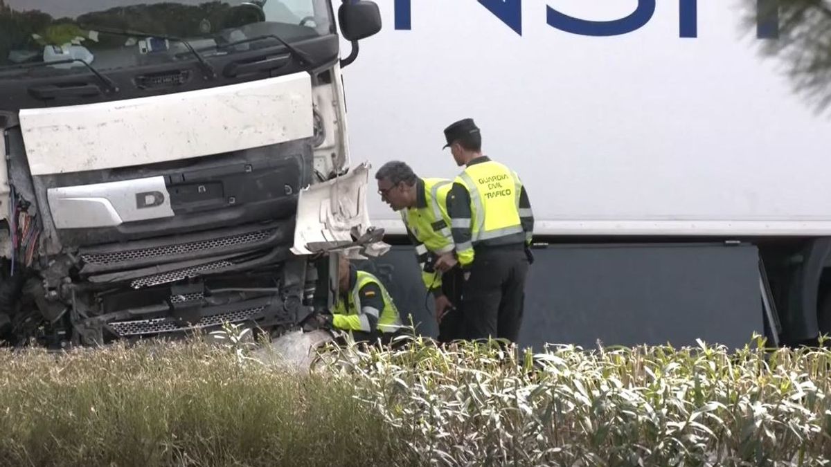 El tacógrafo, vital para saber qué le pasó al camionero que provocó el accidente mortal en Sevilla