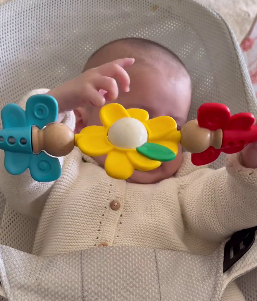 Marina Romero obvia el corte de pelo de su hija y comparte una imagen de su verdadero nuevo look