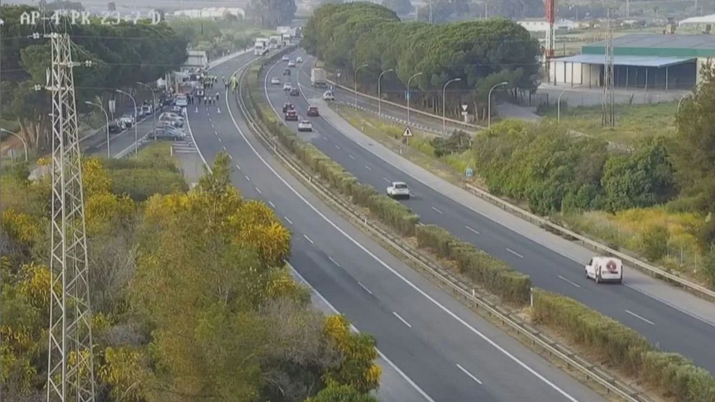 Un camionero se ha saltado un control en Sevilla dejando seis muertos, entre ellos dos guardias civiles