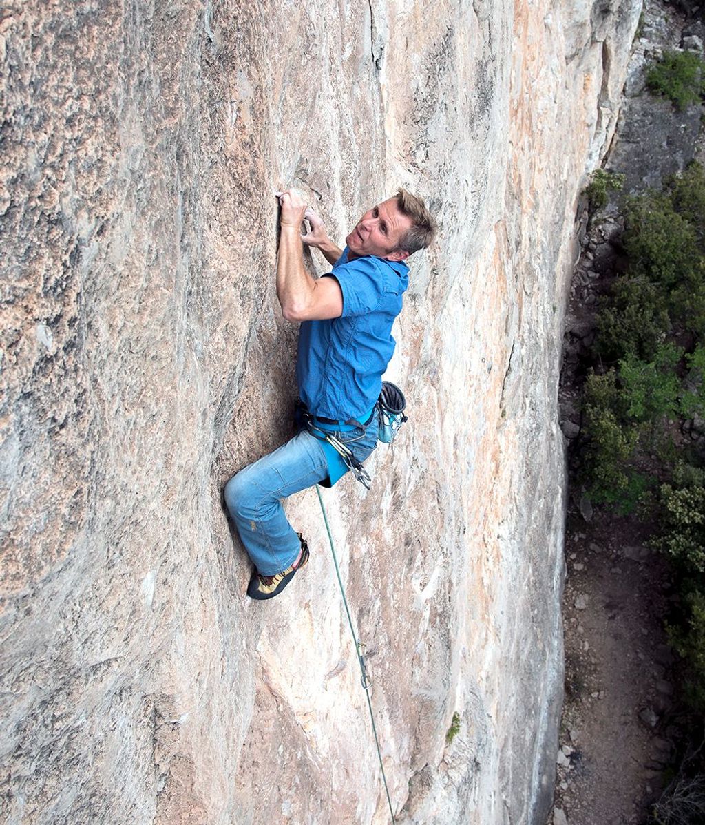 Albert, escalando