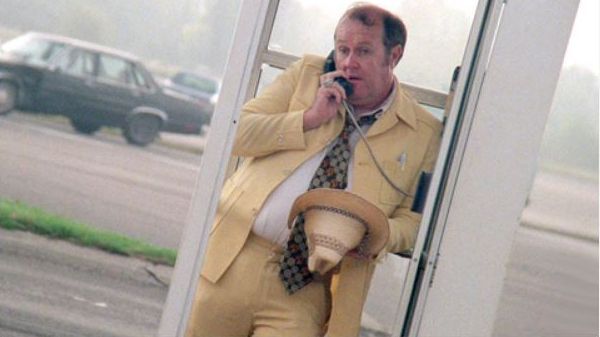 Su trabajo como detective en “Blood Simple” (1984), de los hermanos Coen, le valió un Independent Spirit Award como Mejor Actor.