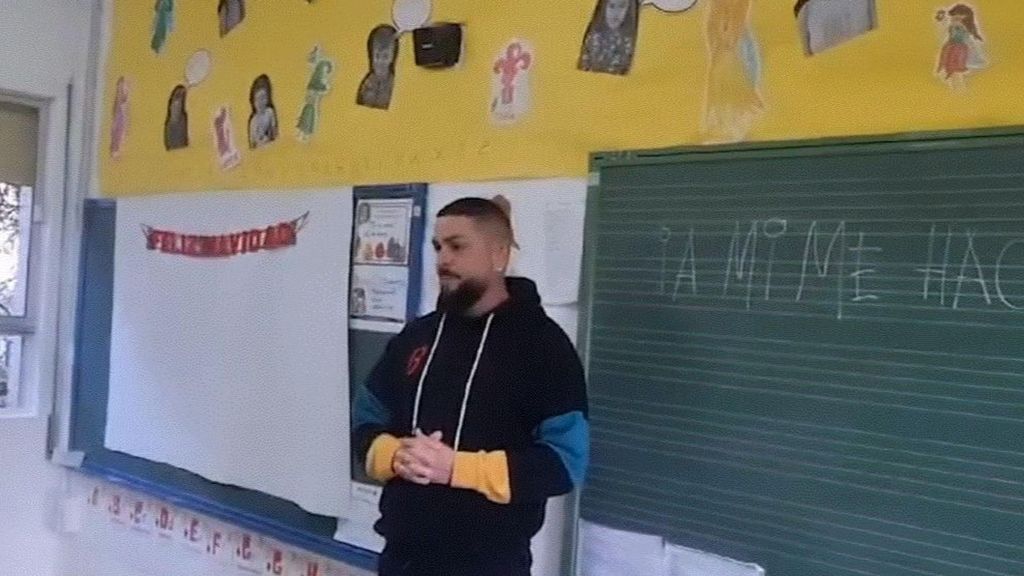 Así son las clases de hip hop que se dan en un colegio de Alcaudete, Jaén, para ayudar a los jóvenes