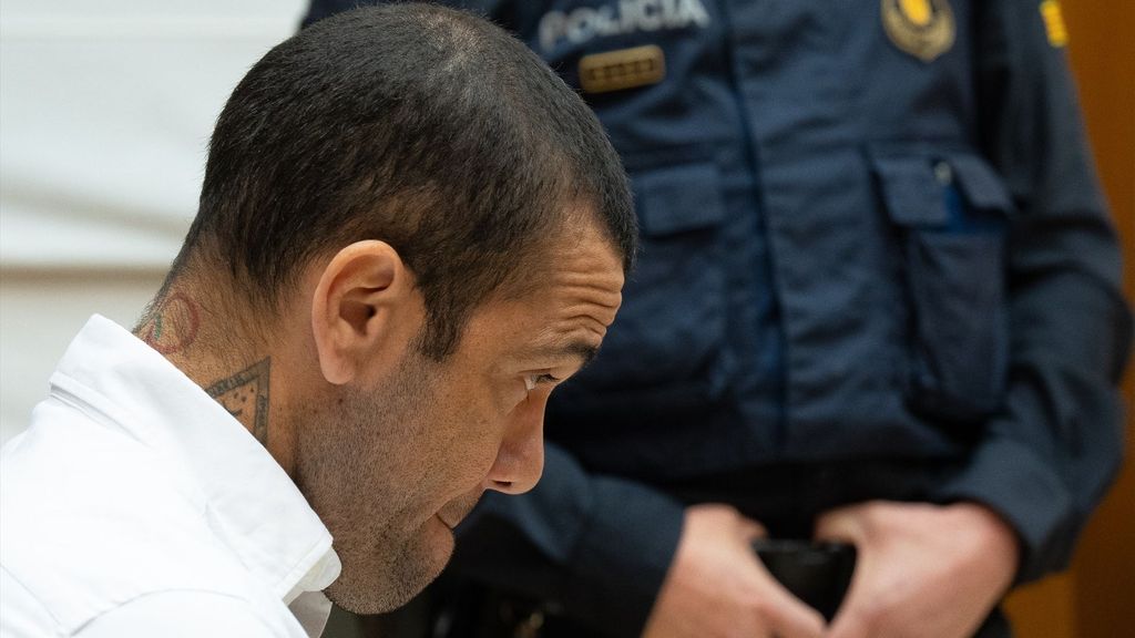 Dani Alves dormirá el fin de semana en la cárcel al no reunir el millón de euros de fianza