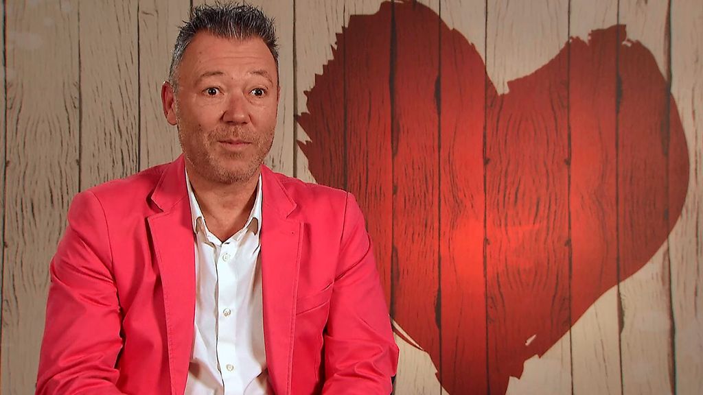 Isidro, muy critico con los nuevos solteros en ‘First Dates’: “Se ponen un pendiente y se van a ligar con niñas de 20 años”