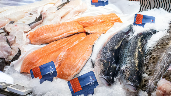 Laura Madrueño se quedó asombrada con el sabor de los pescados y mariscos noruegos