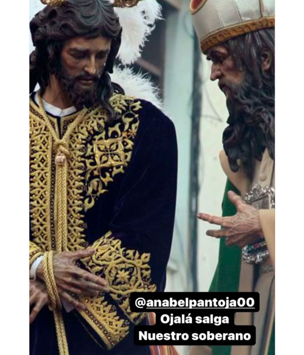 Anabel Pantoja repostea y reza junto a su primo para que el cristo de la Hermandad de San Gonzalo salga a la calle este lunes Santo