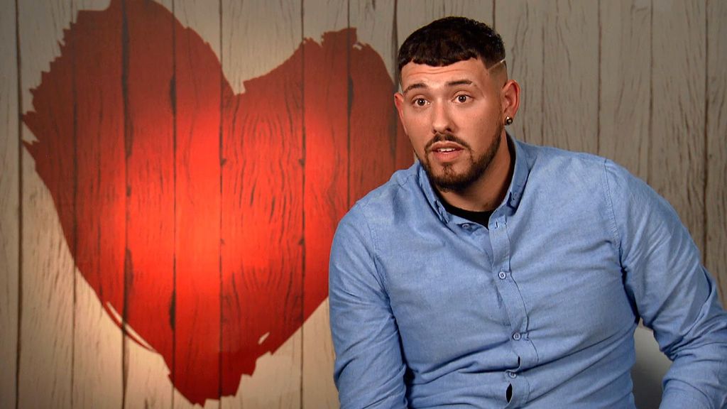 Francisco encuentra en ‘First Dates’ a un hombre que le entiende: “Soy medio gitano y tengo cuatro hijos”