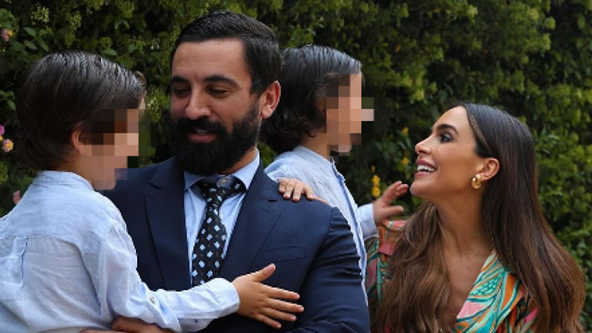 Rocío Osorno y Coco con sus hijos.