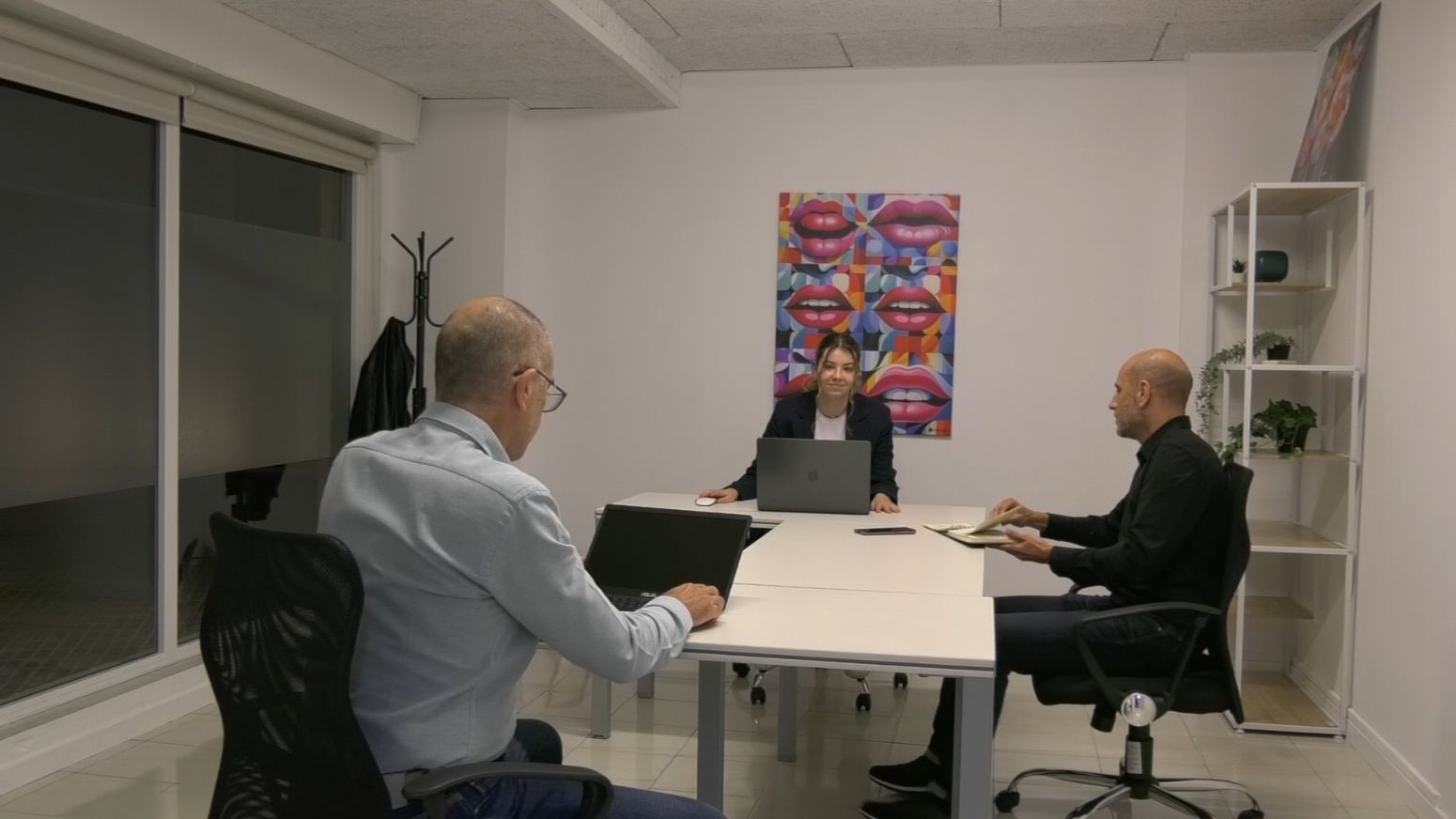 Cuadros creados con IA, un negocio que fusiona arte y tecnología