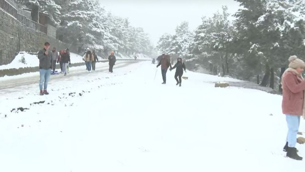 La borrasca 'Nelson': Madrid en alerta por nieve y avisos en 37 provincias este Viernes Santo