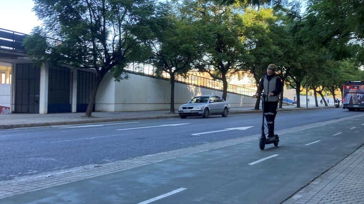 Muere un hombre de 40 años al ser arrollado mientras circulaba en patinete por la autovía de Málaga