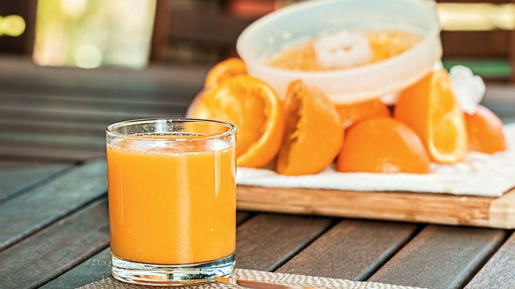 El zumo de naranja aporta hasta una cuarta parte de la ingesta de vitamina C, según un estudio