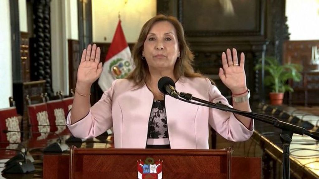 La Fiscalía de Perú registra el Palacio de Gobierno y la casa de Dina Boluarte por el 'caso Rolex'