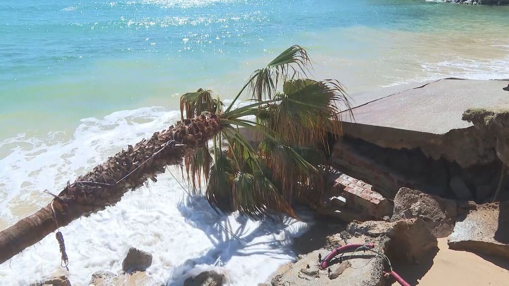 La fuerza de la borrasca Nelson deja numerosas playas destrozadas a su paso en plena Semana Santa
